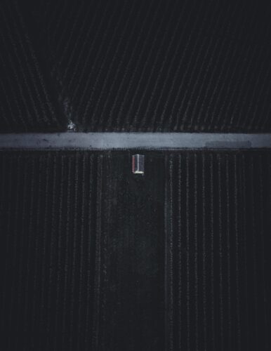 photo 1517400746 eb27afe9abc8