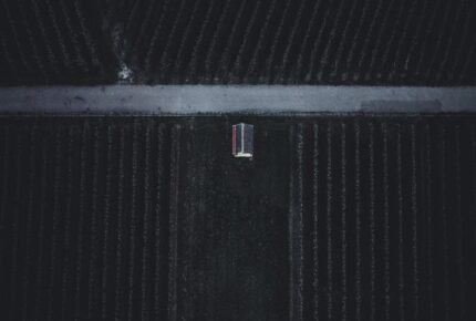 photo 1517400746 eb27afe9abc8